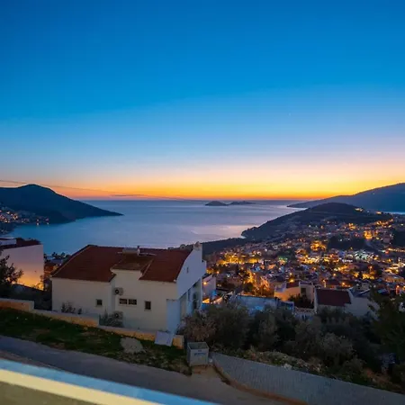 Villa Lucida - Town - 1 & 2 Bedroom