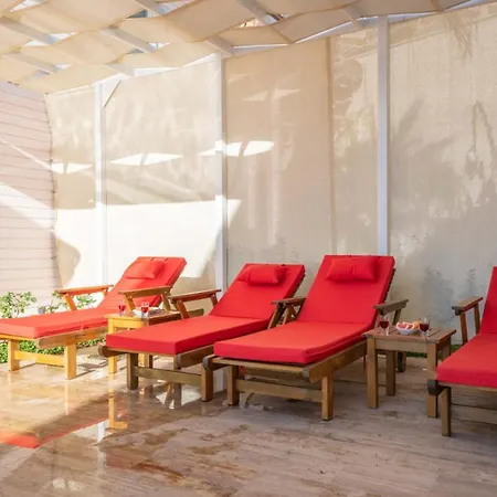 Lucida - Town - 1 & 2 Bedroom كالكان