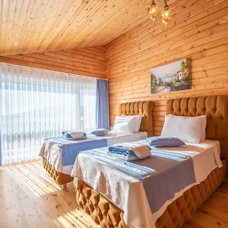 Lucida - Town - 1 & 2 Bedroom