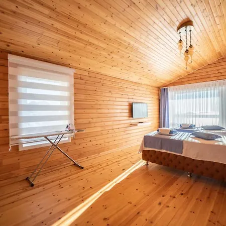 Lucida - Town - 1 & 2 Bedroom * Καλκάν